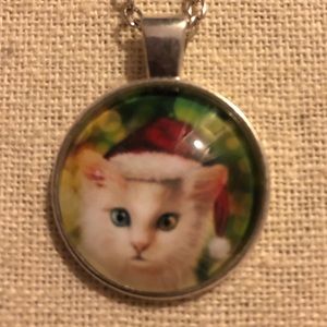 Christmas kitty necklace